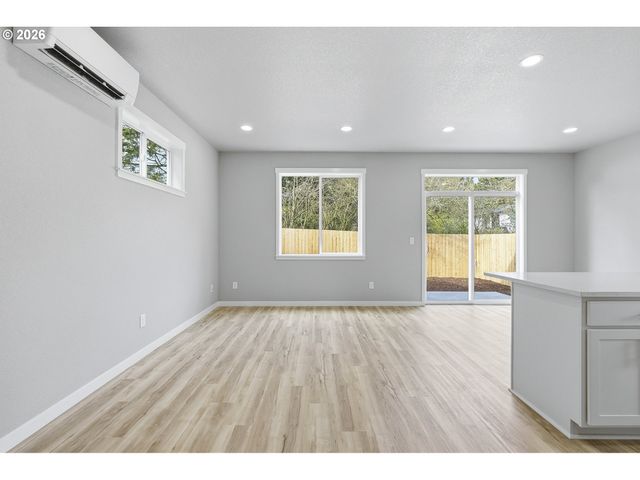 3163 Ne 117th Ave, Portland, OR 97220