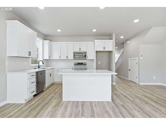 3163 Ne 117th Ave, Portland, OR 97220