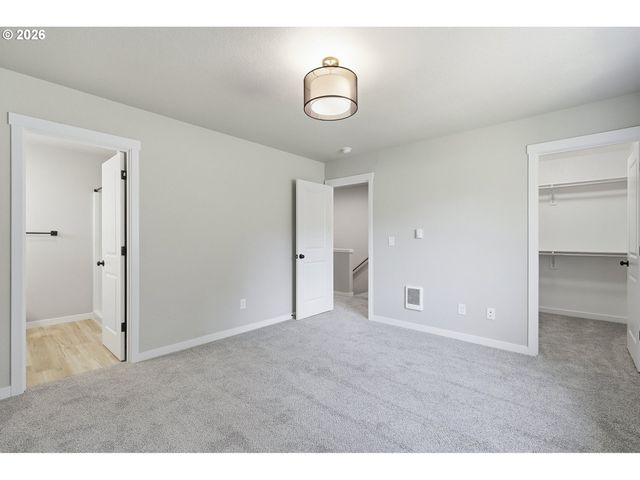 3163 Ne 117th Ave, Portland, OR 97220