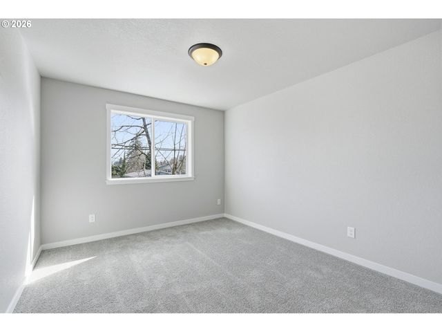 3163 Ne 117th Ave, Portland, OR 97220