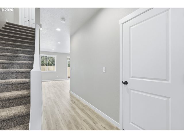 3163 Ne 117th Ave, Portland, OR 97220