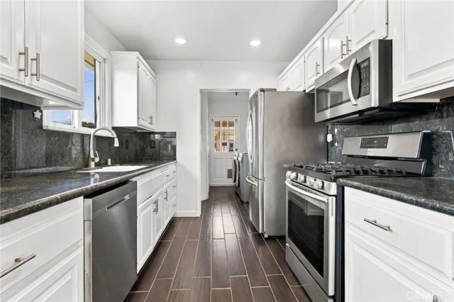 22939 Ocean Avenue, Torrance, CA 90505
