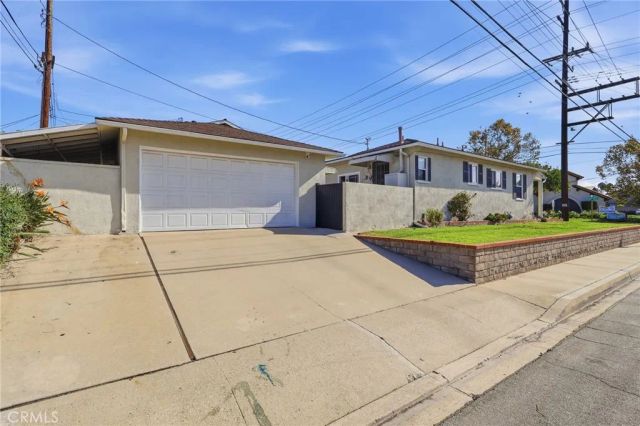 22939 Ocean Avenue, Torrance, CA 90505