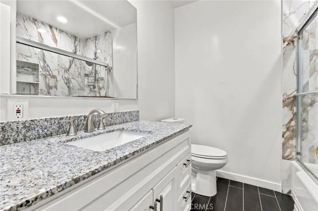 22939 Ocean Avenue, Torrance, CA 90505
