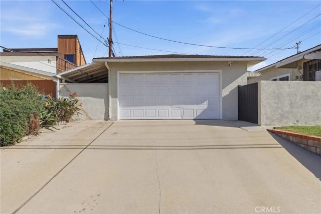 22939 Ocean Avenue, Torrance, CA 90505