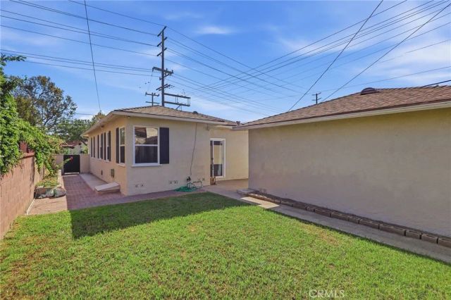 22939 Ocean Avenue, Torrance, CA 90505