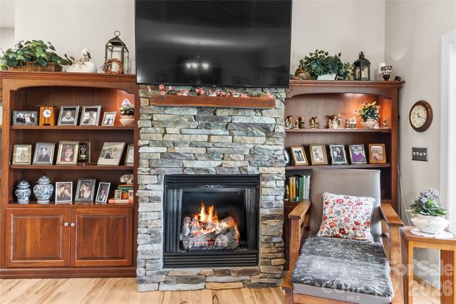 1103 River Ridge Way, Lenoir, NC 28645