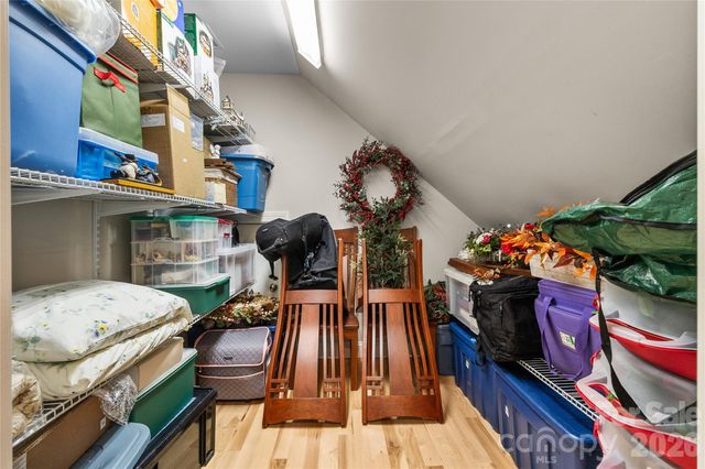 1103 River Ridge Way, Lenoir, NC 28645