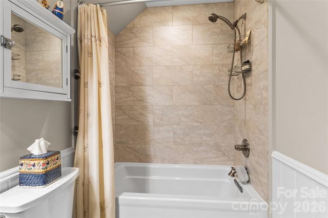 1103 River Ridge Way, Lenoir, NC 28645