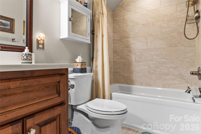 1103 River Ridge Way, Lenoir, NC 28645