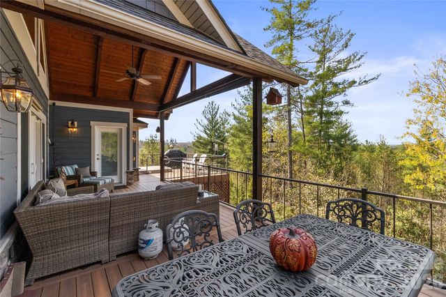 1103 River Ridge Way, Lenoir, NC 28645