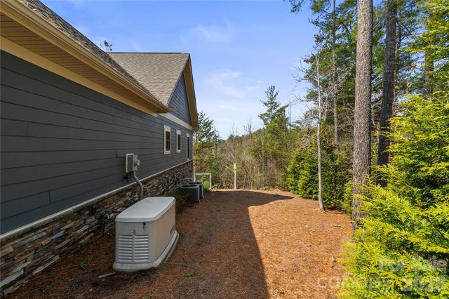 1103 River Ridge Way, Lenoir, NC 28645