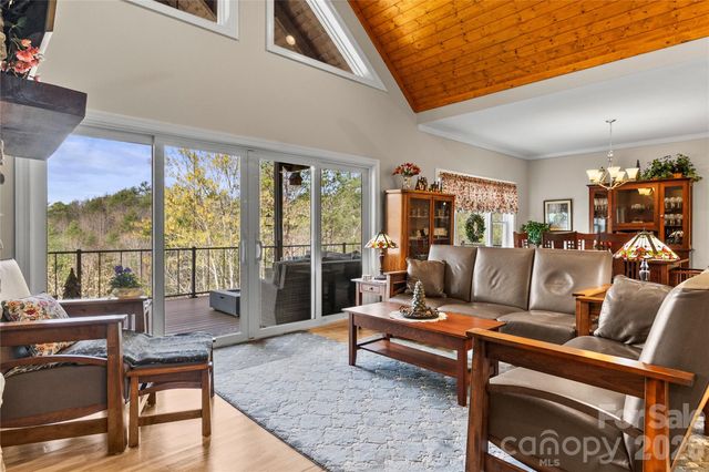 1103 River Ridge Way, Lenoir, NC 28645
