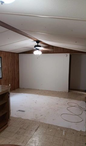 905 E Sears Street, Denison, TX 75020