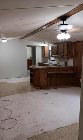 905 E Sears Street, Denison, TX 75020