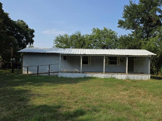 905 E Sears Street, Denison, TX 75020