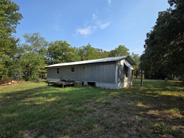 905 E Sears Street, Denison, TX 75020