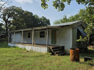 905 E Sears Street, Denison, TX 75020