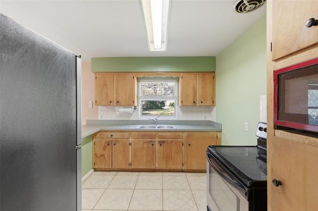 1715 W OVERPAR DRIVE, Tampa, FL 33612