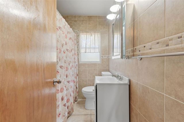 1715 W OVERPAR DRIVE, Tampa, FL 33612