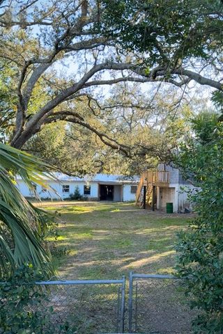 1715 W OVERPAR DRIVE, Tampa, FL 33612