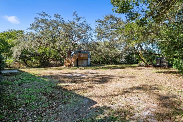 1715 W OVERPAR DRIVE, Tampa, FL 33612