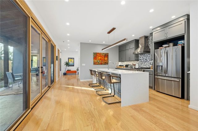 632 Bella Vista Road, Bentonville, AR 72712