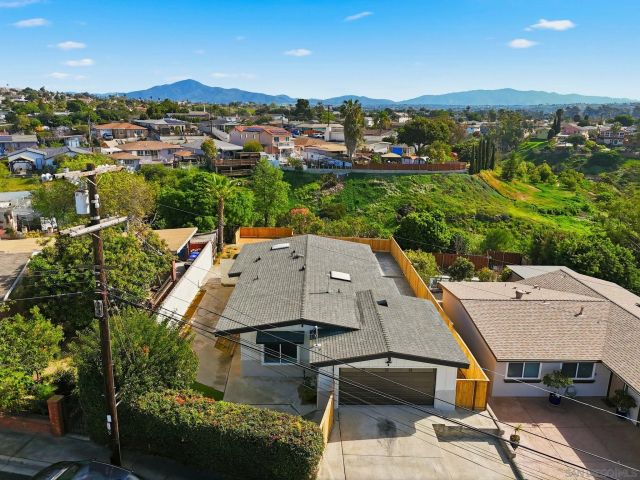 2565 Hopkins St, San Diego, CA 92139