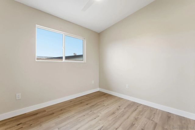 2565 Hopkins St, San Diego, CA 92139