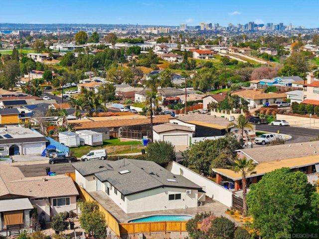 2565 Hopkins St, San Diego, CA 92139