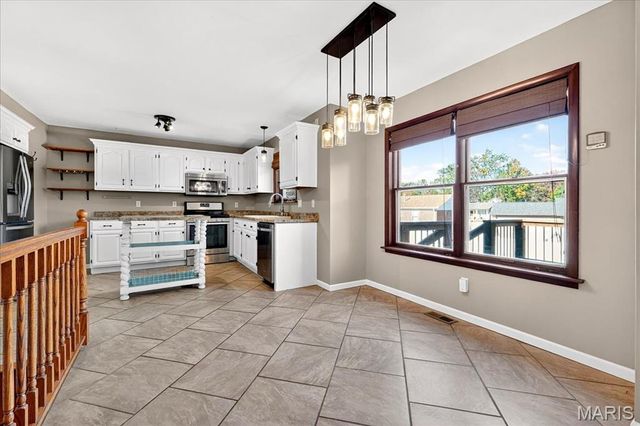 14 Horizon Drive, St Peters, MO 63376