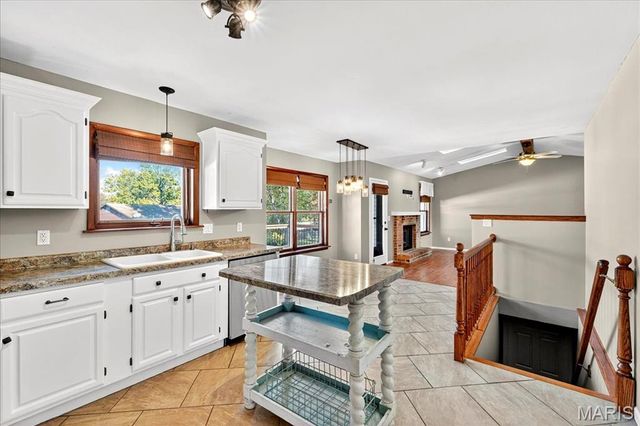 14 Horizon Drive, St Peters, MO 63376