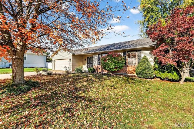 14 Horizon Drive, St Peters, MO 63376