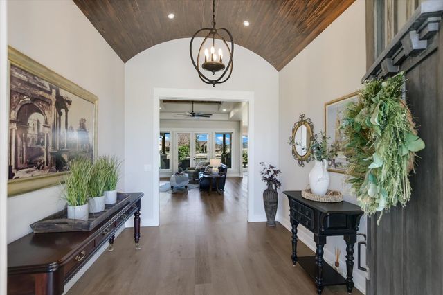 106 Rangeway CIR, Kingsland, TX 78639