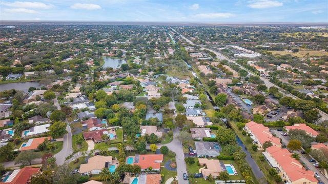 9902 NW 20th Street, Coral Springs, FL 33071