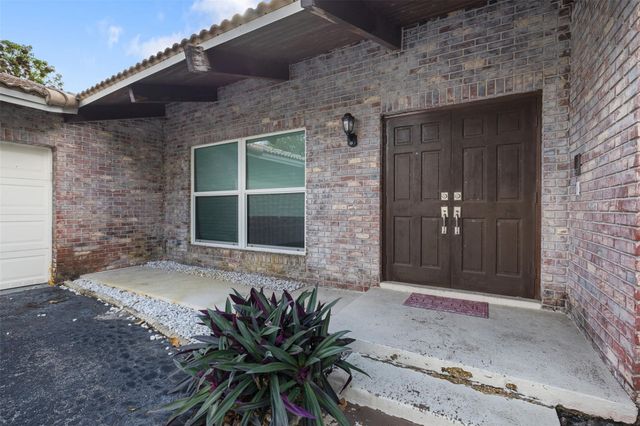 9902 NW 20th Street, Coral Springs, FL 33071