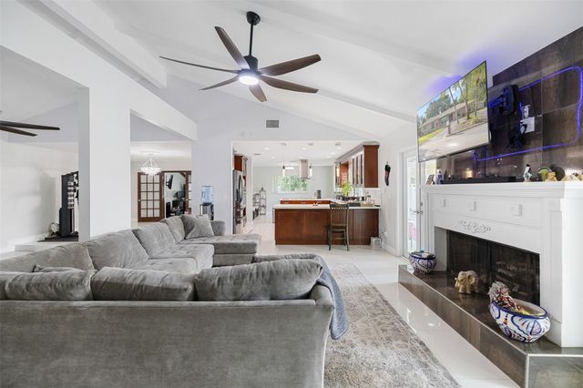 9902 NW 20th Street, Coral Springs, FL 33071