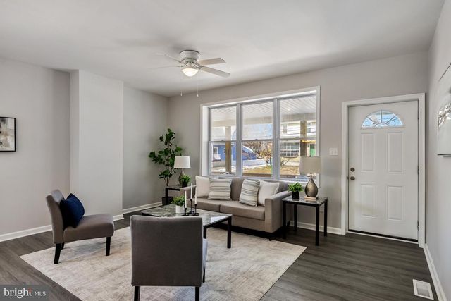 28 W GREENWOOD AVE, Oaklyn, NJ 08107