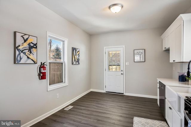 28 W GREENWOOD AVE, Oaklyn, NJ 08107