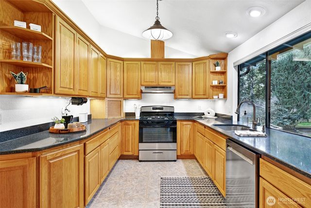 14727 SE 145th Place, Renton, WA 98059