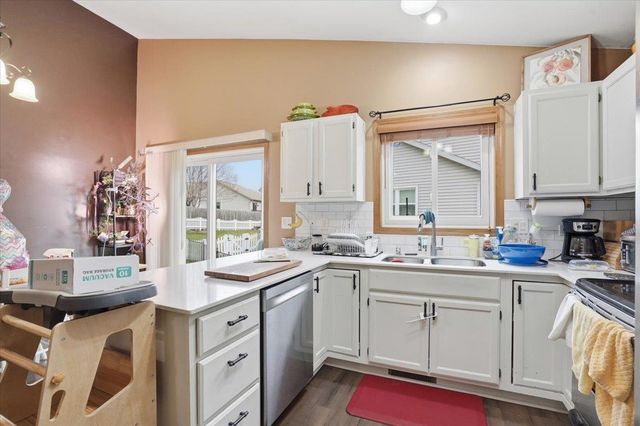 620 Constitution Lane, Deforest, WI 53532