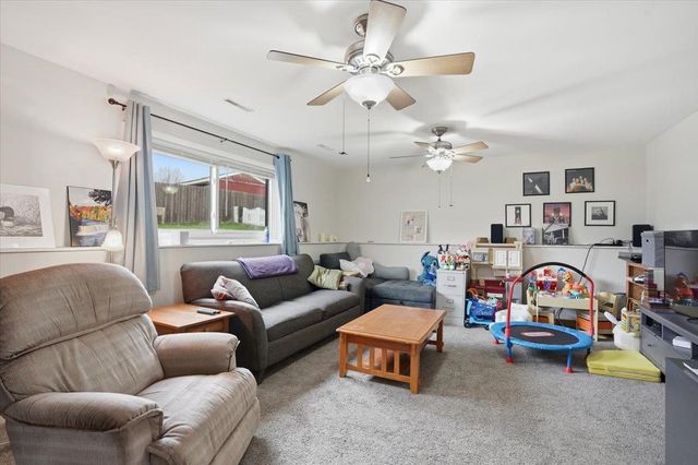 620 Constitution Lane, Deforest, WI 53532