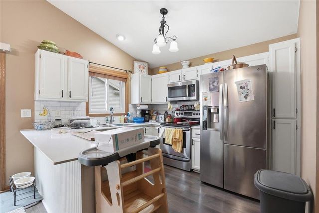 620 Constitution Lane, Deforest, WI 53532