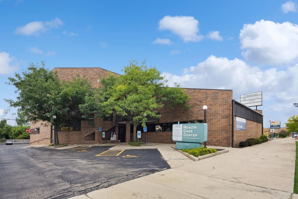 10215 Roosevelt Road 103, Westchester, IL 60154