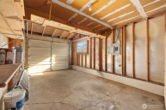 917 N 100th Street, Seattle, WA 98133