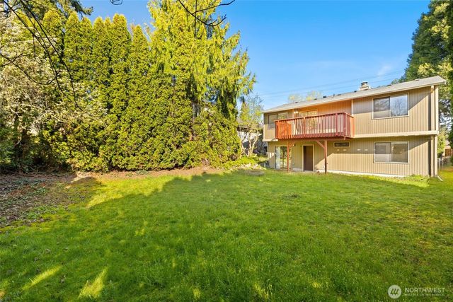 917 N 100th Street, Seattle, WA 98133