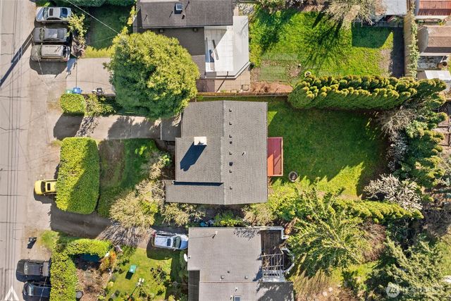 917 N 100th Street, Seattle, WA 98133