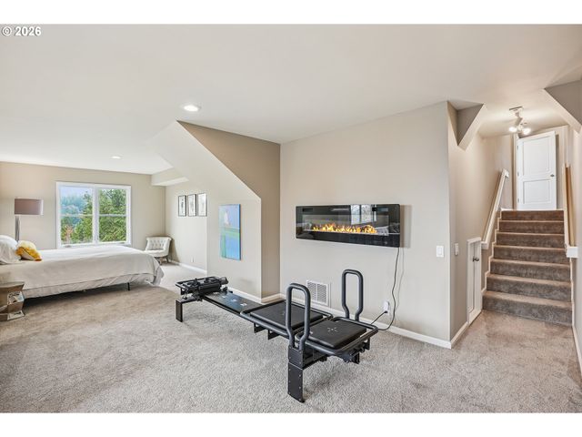 1716 Sw HIGH St, Portland, OR 97201