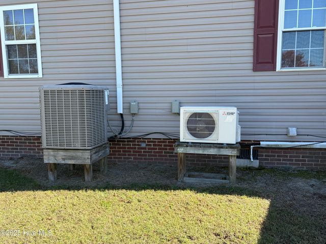 103 W Heron Court, Elizabeth City, NC 27909