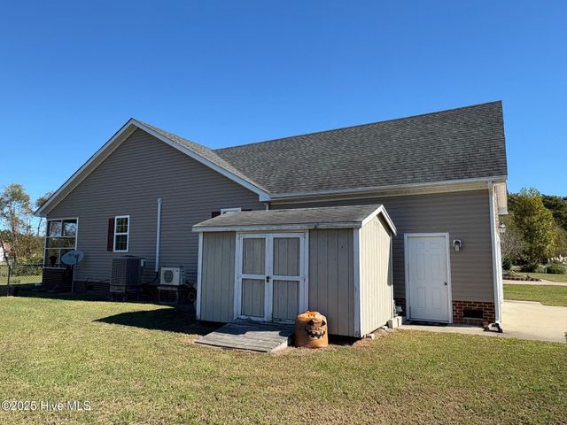 103 W Heron Court, Elizabeth City, NC 27909